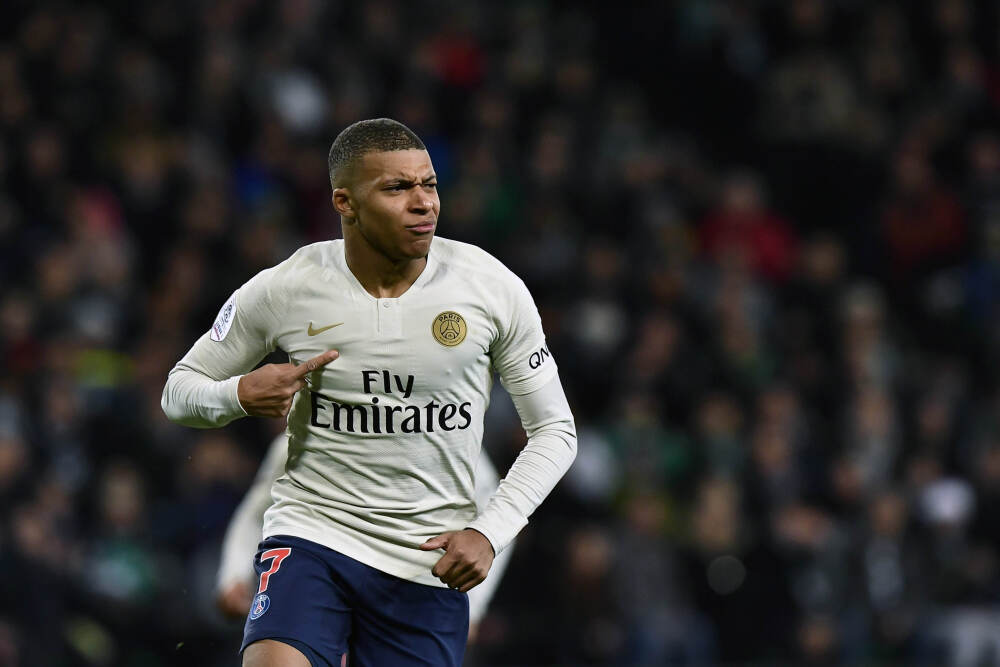 东风股份(600006.SH)：获得政府补助343.9万元